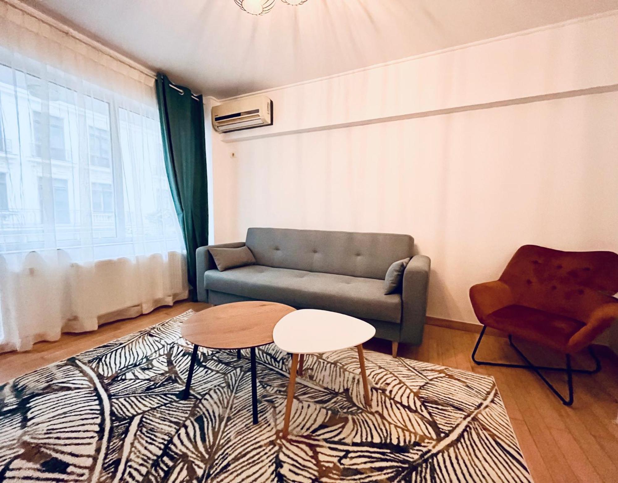 בוקרשט Cozy Apartment With Balcony מראה חיצוני תמונה
